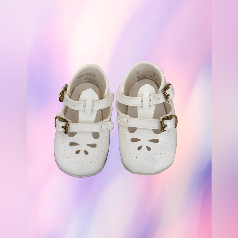 Vintage 90s Wee Kids Girl's White Buckle Shoes